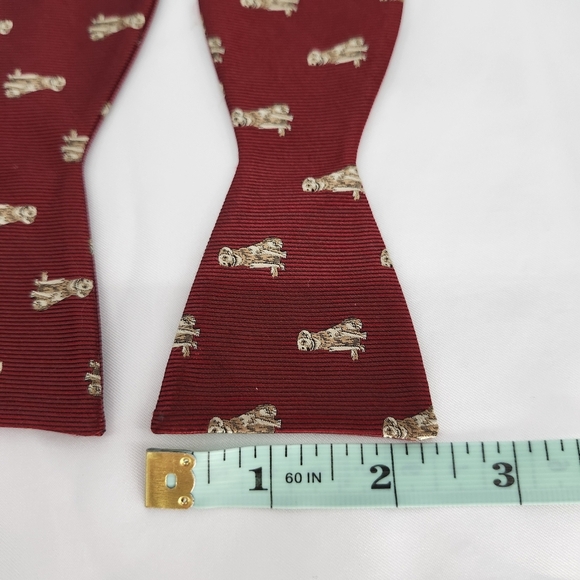 Saddlebred Mens Adjustable Bowtie Silk Blend Maroon‎ Golden Retriever AOP - Picture 6 of 6